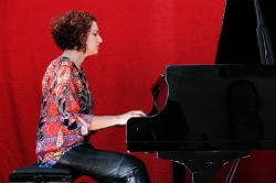 Roberta Piket 236 Low Res www.robertajazz.com